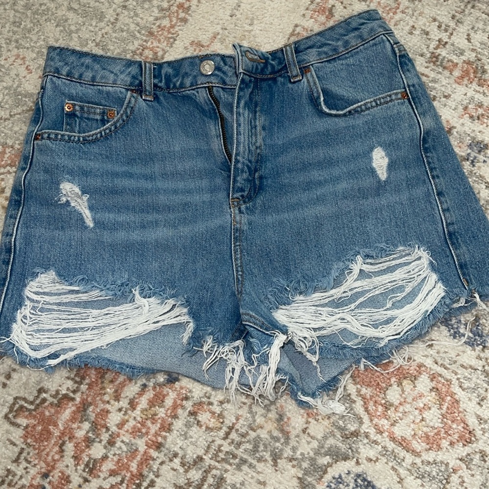 TOPSHOP MOTO Rip Jean shorts